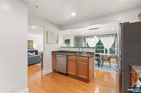 162 Blue Heron Drive Secaucus NJ 07094