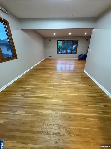 270 Silleck Street Clifton NJ 07013