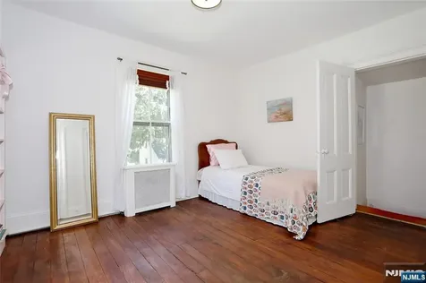 83 Grove Street Englewood NJ 07631