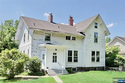 83 Grove Street Englewood NJ 07631