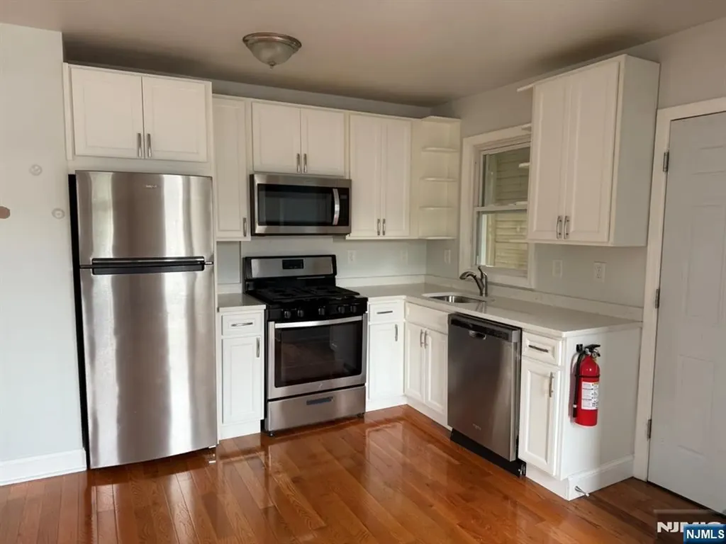 25 Pine Street Verona NJ 07044