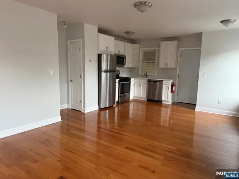 25 Pine Street Verona NJ 07044