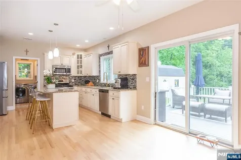 88 Mathews Avenue Riverdale Borough NJ 07457