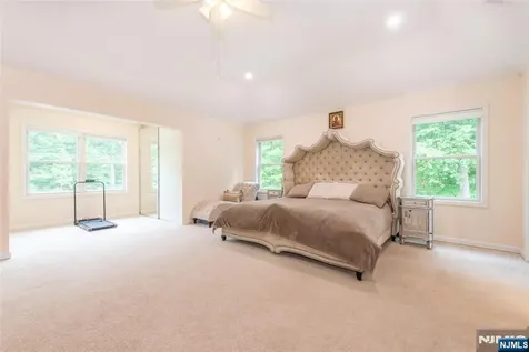88 Mathews Avenue Riverdale Borough NJ 07457
