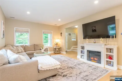 88 Mathews Avenue Riverdale Borough NJ 07457