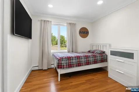 15 Robby Road Little Ferry NJ 07643
