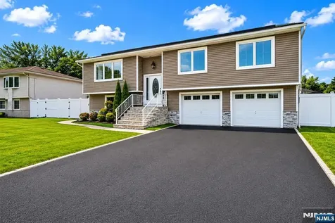 15 Robby Road Little Ferry NJ 07643