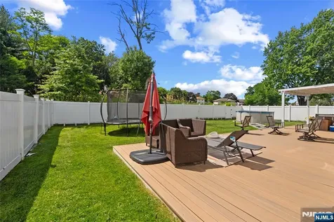15 Robby Road Little Ferry NJ 07643