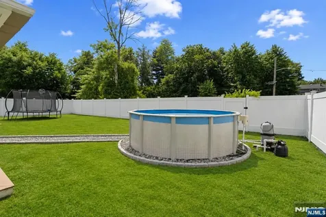 15 Robby Road Little Ferry NJ 07643
