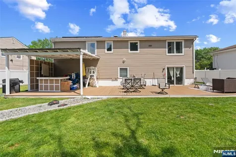 15 Robby Road Little Ferry NJ 07643