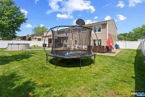 15 Robby Road Little Ferry NJ 07643