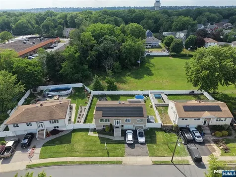 15 Robby Road Little Ferry NJ 07643