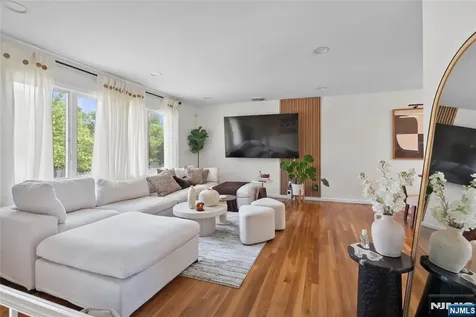 15 Robby Road Little Ferry NJ 07643