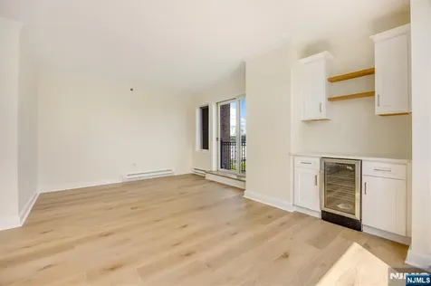 6315 City Place Edgewater NJ 07020