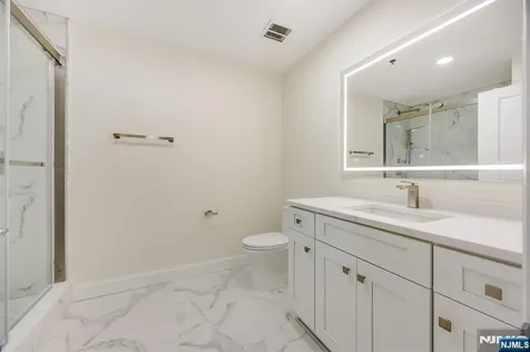 6315 City Place Edgewater NJ 07020