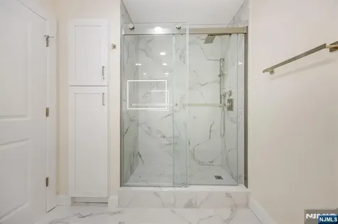 6315 City Place Edgewater NJ 07020
