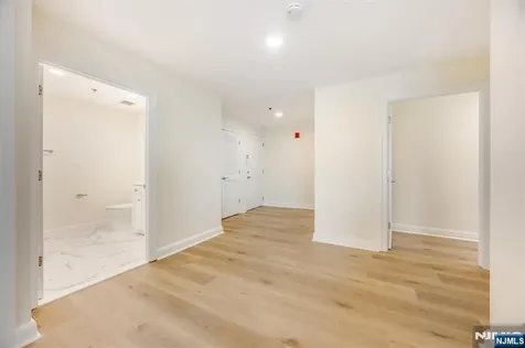 6315 City Place Edgewater NJ 07020
