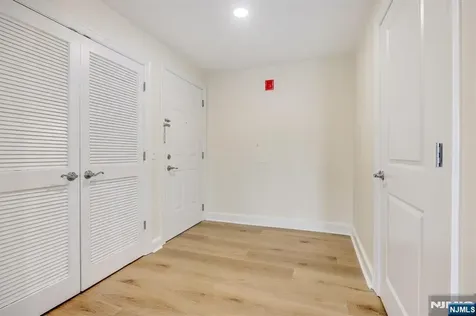 6315 City Place Edgewater NJ 07020
