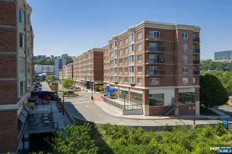 6315 City Place Edgewater NJ 07020