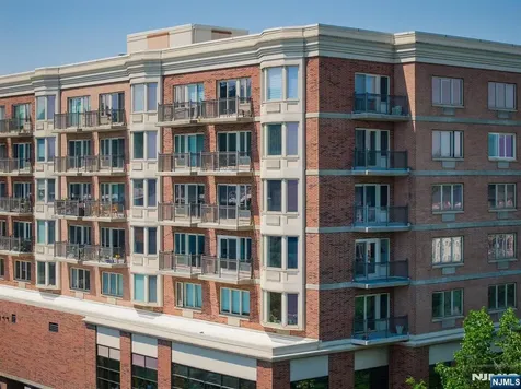 6315 City Place Edgewater NJ 07020