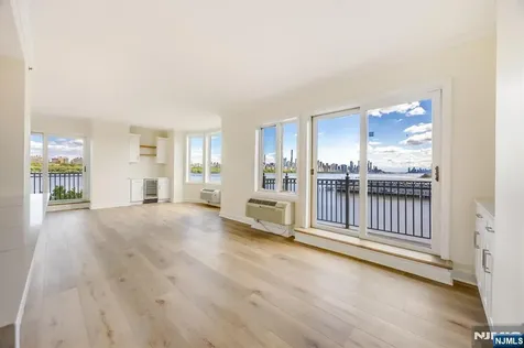 6315 City Place Edgewater NJ 07020