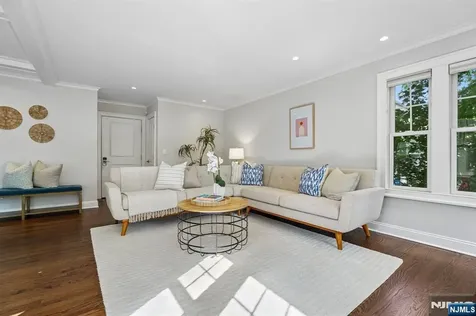 11 Mount Vernon Road Montclair NJ 07043