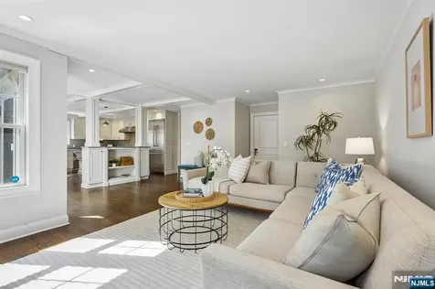 11 Mount Vernon Road Montclair NJ 07043