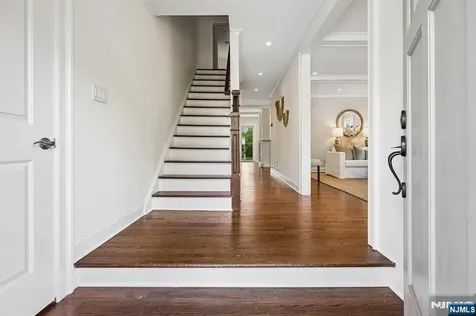 11 Mount Vernon Road Montclair NJ 07043