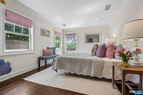 11 Mount Vernon Road Montclair NJ 07043
