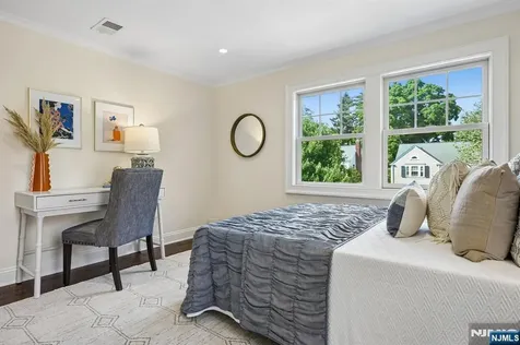 11 Mount Vernon Road Montclair NJ 07043