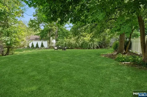 11 Mount Vernon Road Montclair NJ 07043