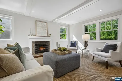 11 Mount Vernon Road Montclair NJ 07043
