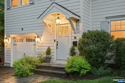 11 Mount Vernon Road Montclair NJ 07043