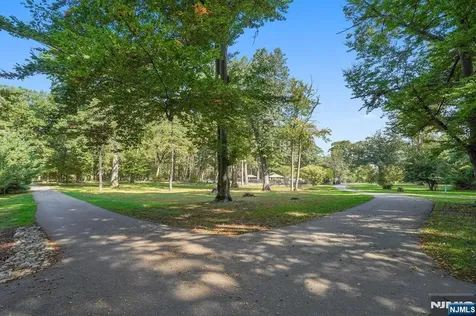 11 Mount Vernon Road Montclair NJ 07043