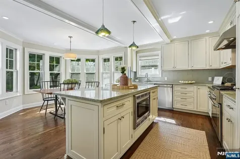 11 Mount Vernon Road Montclair NJ 07043