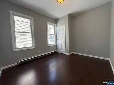 119-121 End Avenue Newark NJ 07106
