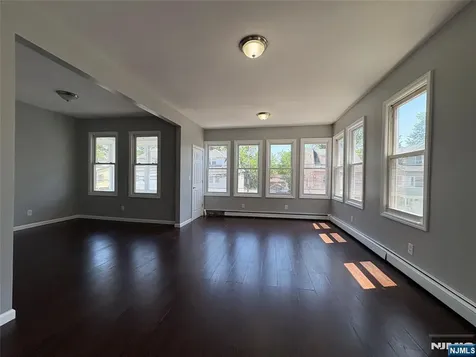 119-121 End Avenue Newark NJ 07106