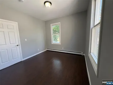 119-121 End Avenue Newark NJ 07106