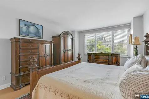 2100 Linwood Avenue Fort Lee NJ 07024