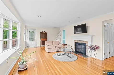 226 Mulberry Place Ridgewood NJ 07450