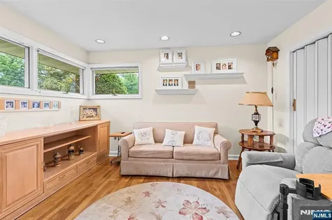 226 Mulberry Place Ridgewood NJ 07450