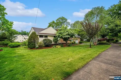 226 Mulberry Place Ridgewood NJ 07450