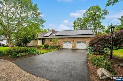 226 Mulberry Place Ridgewood NJ 07450