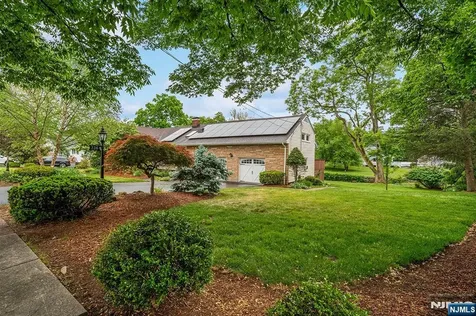 226 Mulberry Place Ridgewood NJ 07450