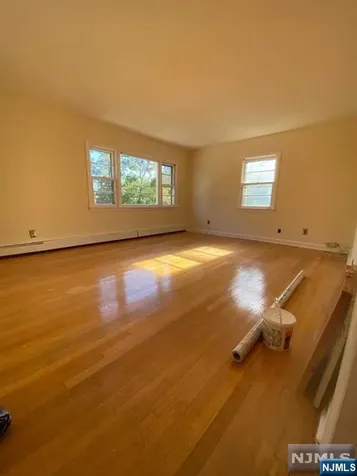 175 Delafield Avenue Lyndhurst NJ 07071