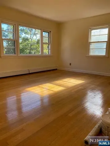 175 Delafield Avenue Lyndhurst NJ 07071