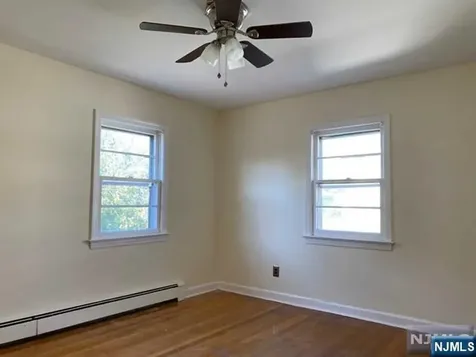 175 Delafield Avenue Lyndhurst NJ 07071