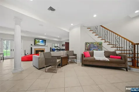 713 Bellaire Drive Demarest NJ 07627