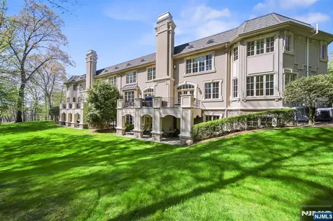 713 Bellaire Drive Demarest NJ 07627