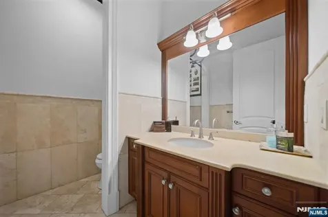 713 Bellaire Drive Demarest NJ 07627